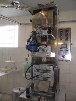 Envasadora de sach� para produto l�quido ou cremoso ( pastoso / quente e frio ) seminova