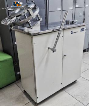 Encapsuladora semi-autom�tica Capsutec