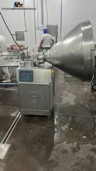 Embutideira a v�cuo cont�nua em a�o inox para lingui�as Risco 300 kg / h