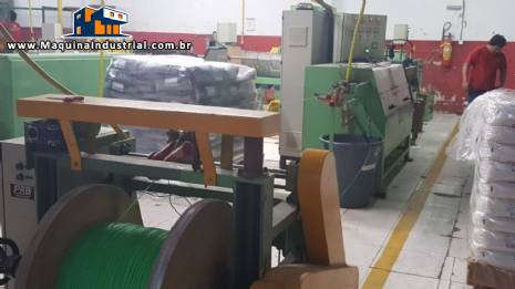 Extrusora de fios pl�sticos PRB