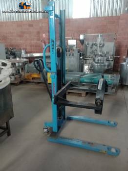 Tombador empilhadeira gira tambor Paletrans 300 kg