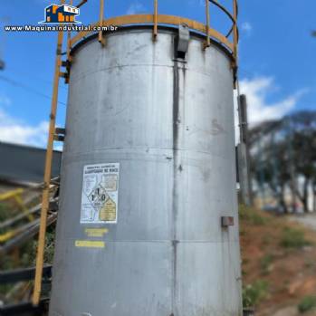 Tanque reservat�rio em a�o inox 30.000 litros