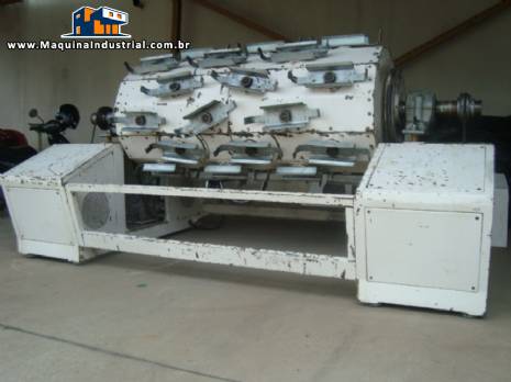 Centr�fuga industrial de ovos de p�scoa