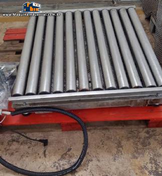 Balan�a de piso com roletes em a�o inox Alfa Instrumentos 500 kg