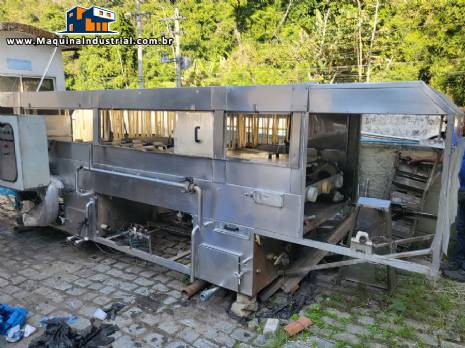 Linha para envase de gal�o garraf�o 10 e 20 litros com envasadora e rinser lavadora