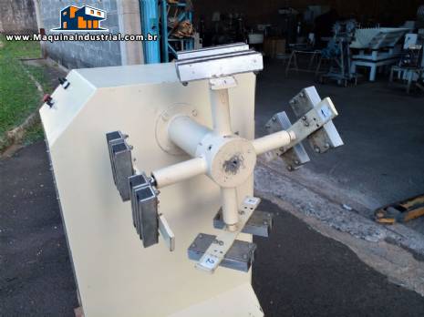 Centr�fuga para ovos de chocolate com 8 livros Passig