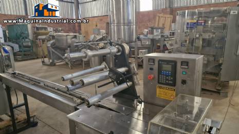 Embaladora flow pack R Camargo Mega Pack II