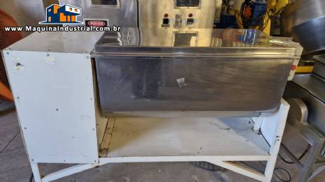 Misturador de p�s horizontal em a�o inox 200 litros 2 CV
