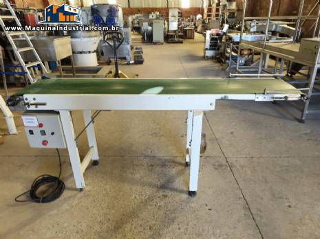 Esteira transportadora com estrutura em aço carbono CTA Equipamentos Esteira transportadora com estrutura em aço carbono CTA Equipamentos