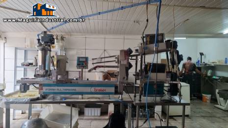 Formadora Modeladoras e recheadora automática com alimentador extrusora contínua Bralyx Formix Multimassas para produtos laminados Formadora Modeladoras e recheadora automática com alimentador extrusora contínua Bralyx Formix Multimassas para produtos laminados